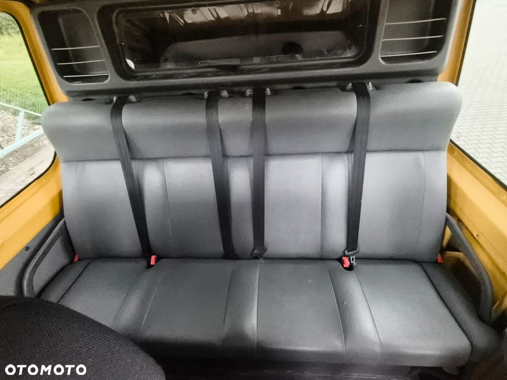 Mercedes-Benz Sprinter - 16