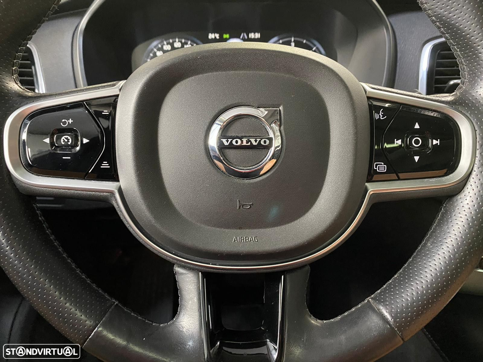 Volvo XC 90 2.0 D4 Inscription - 23