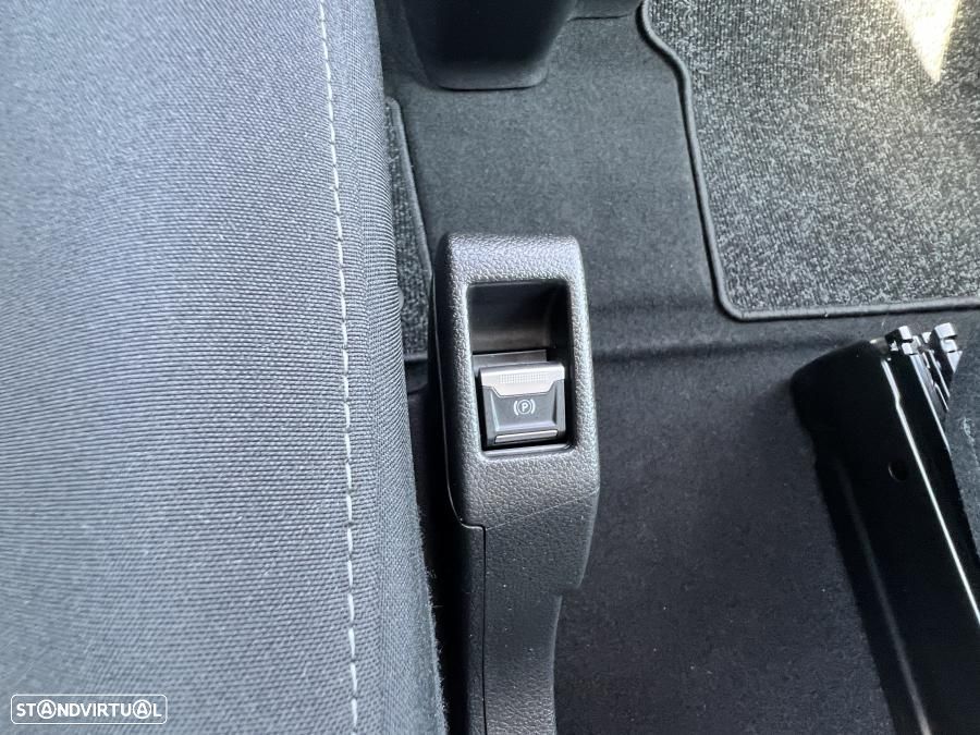 Peugeot e-Traveller L2 (75kWh) Allure - 56