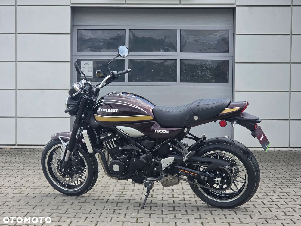Kawasaki Z 900 RS - 18