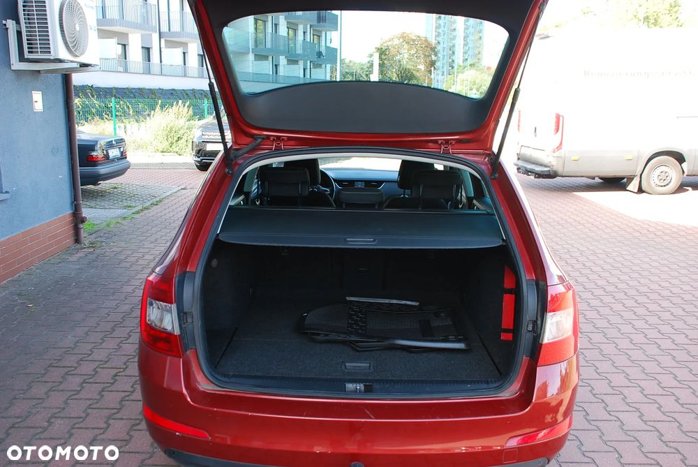 Skoda Octavia 1.6 TDI Joy - 16