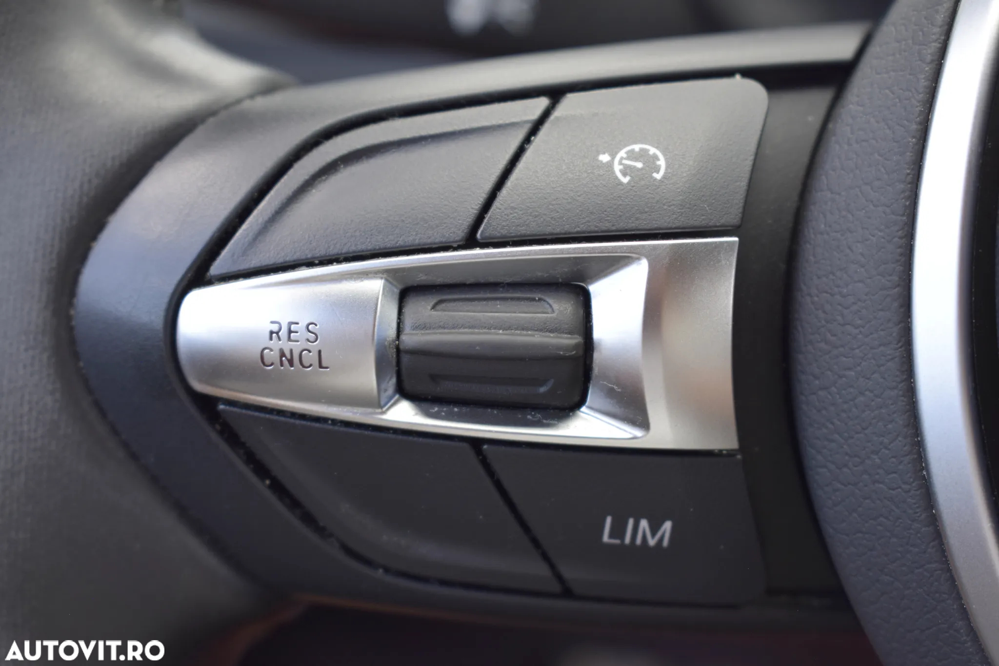 BMW Seria 2 - 23