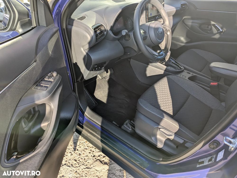 Toyota Yaris 1.5 116 CP HEV Dynamic - 12