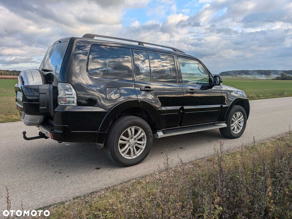 Mitsubishi Pajero - 6