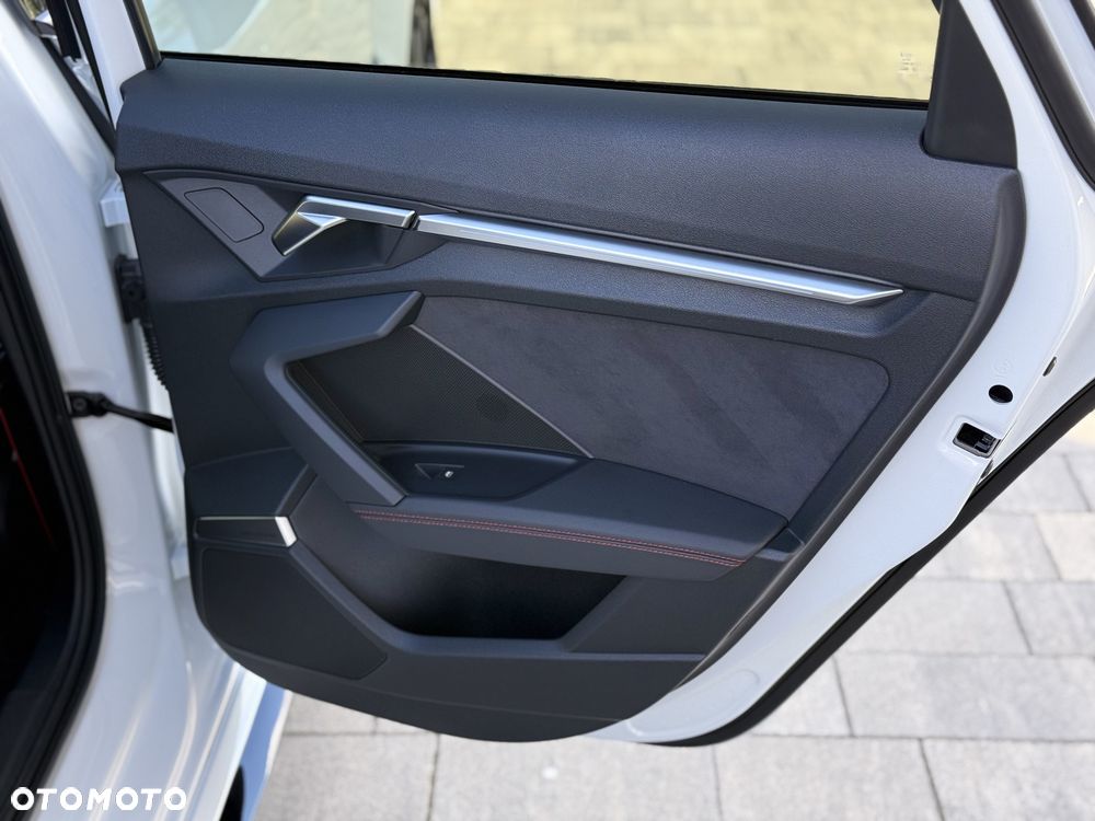 Audi RS3 Limousine TFSI Quattro S tronic - 20