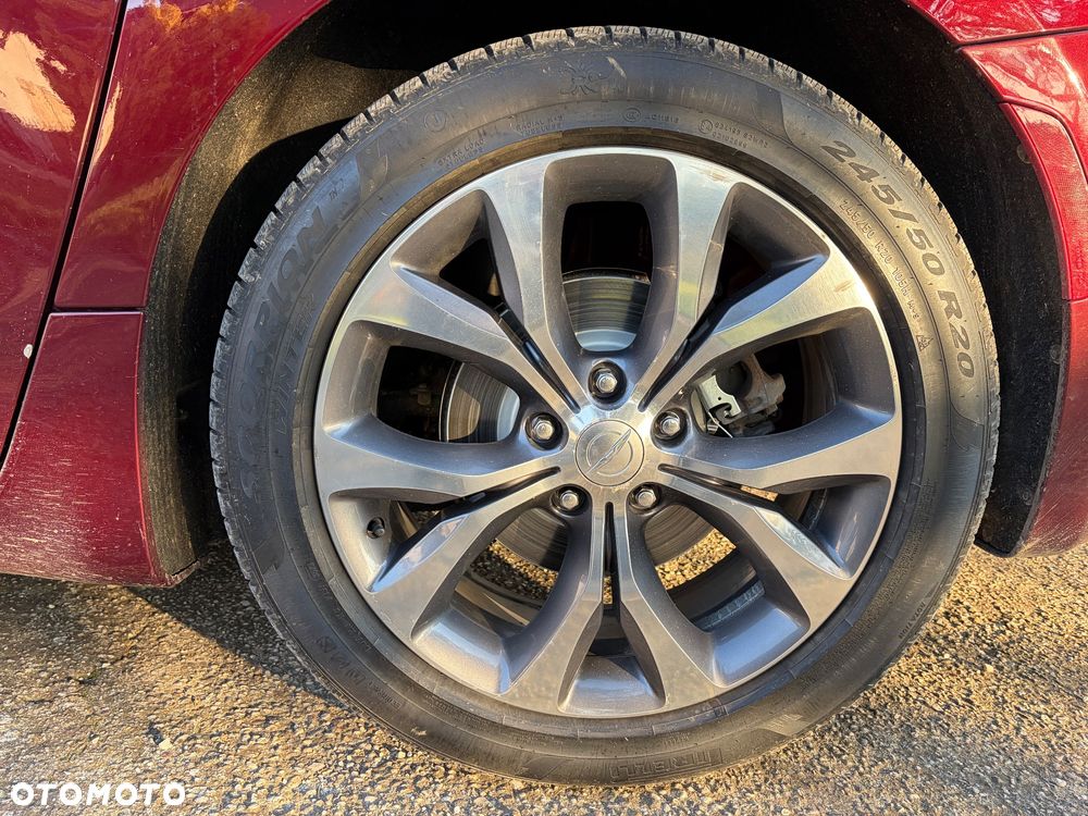 Chrysler Pacifica - 10