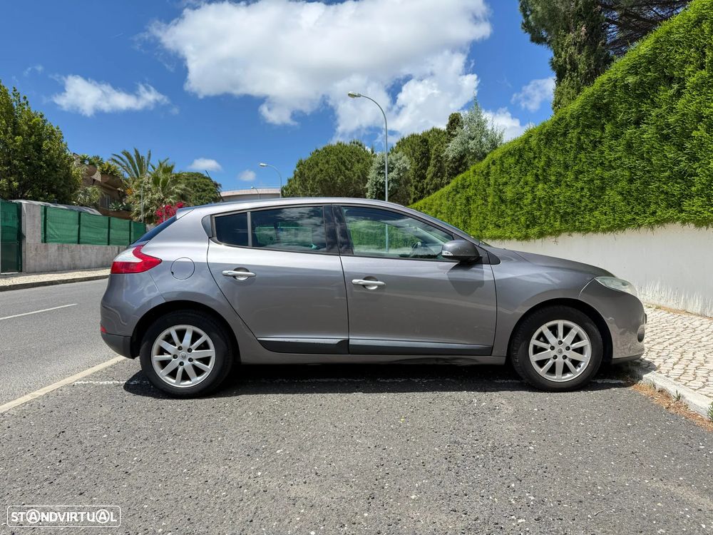 Renault Mégane 1.5 dCi Luxe - 4
