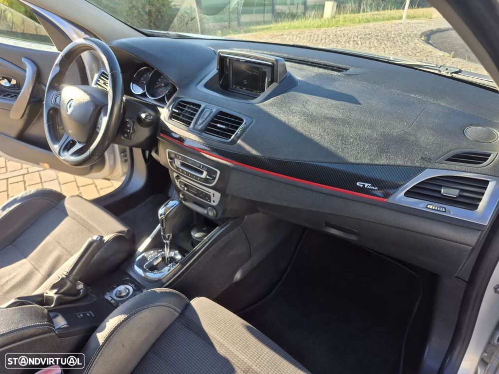 Renault Mégane Sport Tourer - 19