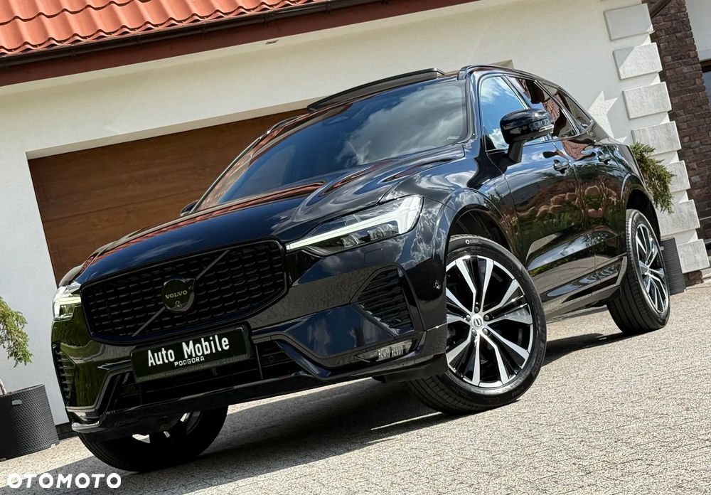 Volvo XC 60 B5 B AWD Plus Dark - 4