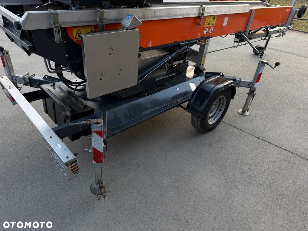 Paus Easy Big 25WH Drabina Dekarska w pełni Hydrauliczna 26 metrów. Obrotowa. 2018rok. Jak Nówka z salonu. praktycznie zerowy przebieg! Odpala na kluczyk. Silnik Honda. Serwisy w Dekra do Końca. Sprowadzona z Komuny Norweskiej. Wielka Okazja. Dokumenty do rejestracji. Dodatkowe sterowanie z góry. Nowy model - 13