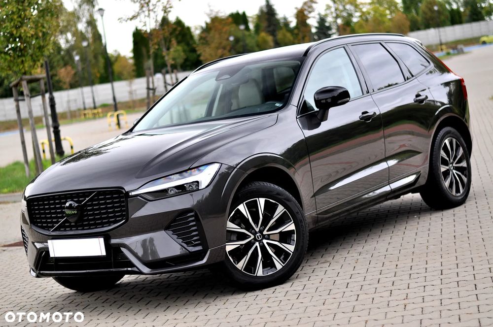 Volvo XC 60 B4 D AWD Plus Dark - 10