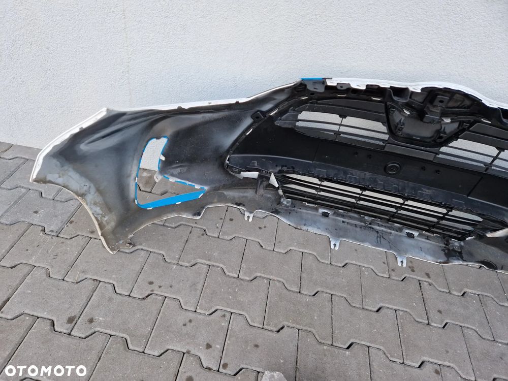 Zderzak Toyota Yaris IV 2020 - - 9