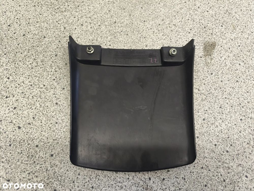 Przedłużenie błotnika, chlapacz, mocowanie tablicy rejestracyjnej Honda CB 750 CB750 - 6