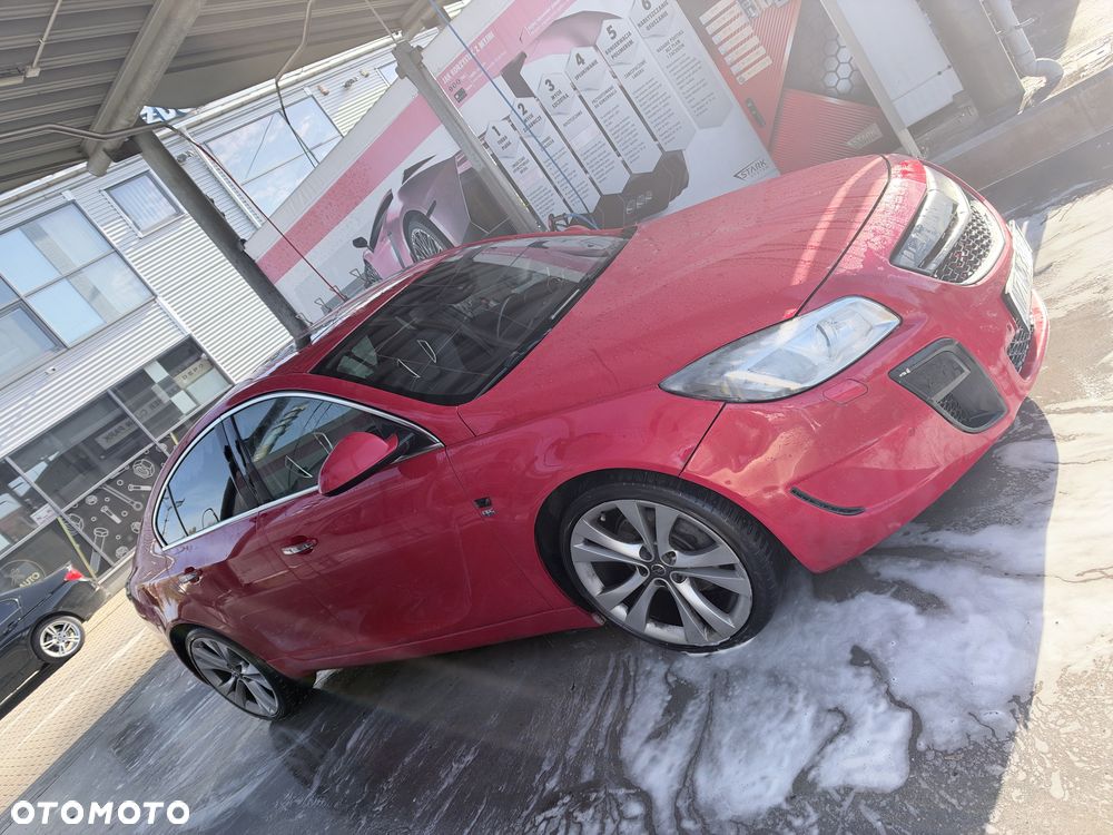 Opel Insignia - 1