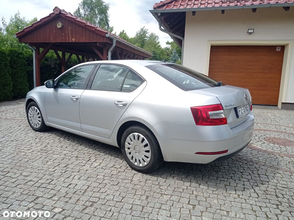 Skoda Octavia 1.6 TDI SCR Ambition - 3