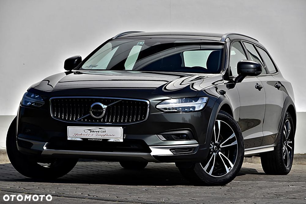 Volvo V90 Cross Country D4 AWD Pro - 2