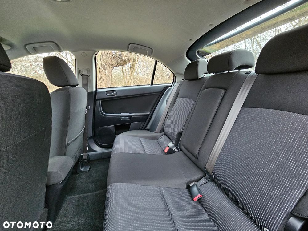 Mitsubishi Lancer 1.8 Instyle - 35