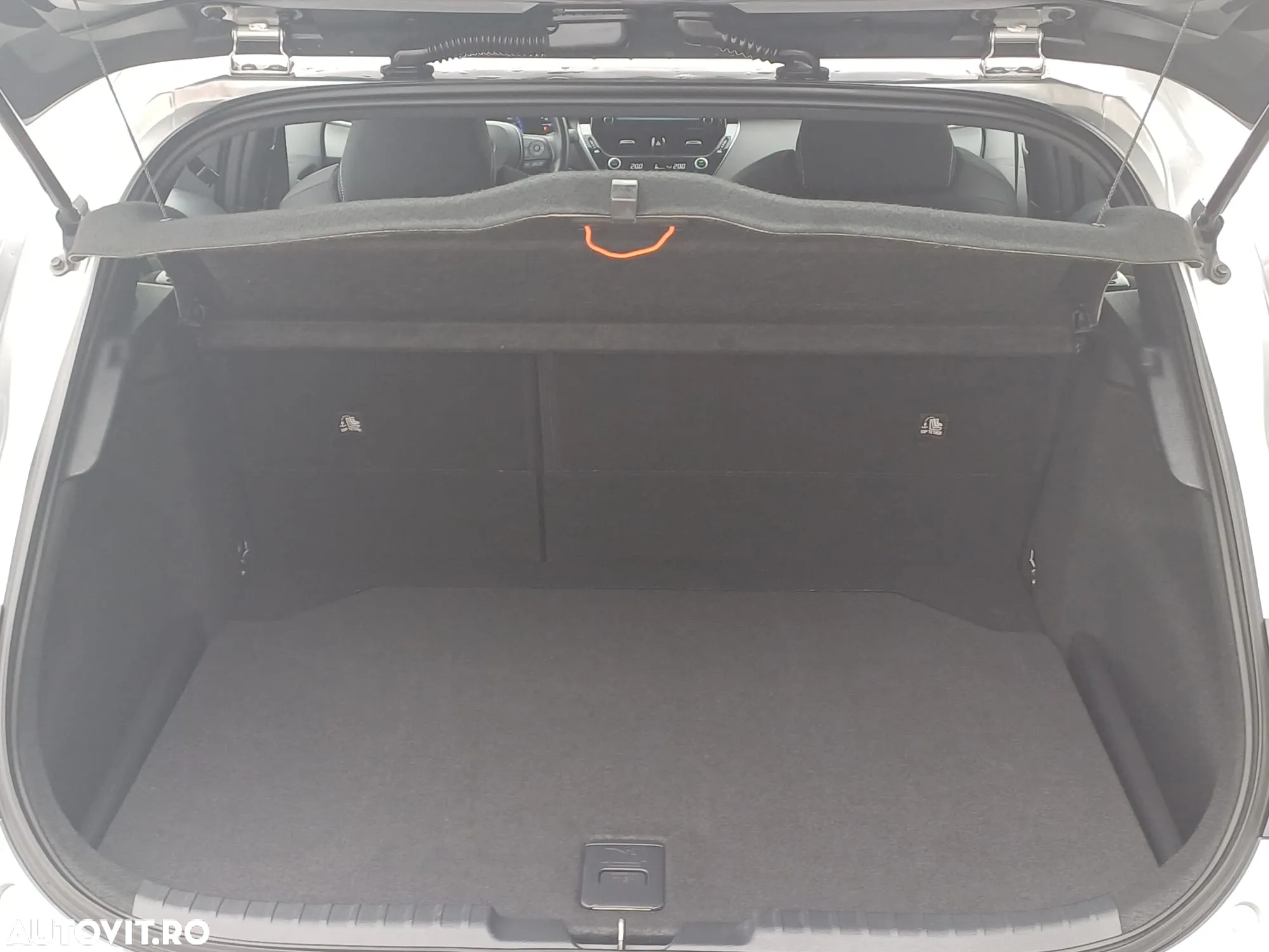 Toyota Corolla 1.8 HSD Dynamic - 6