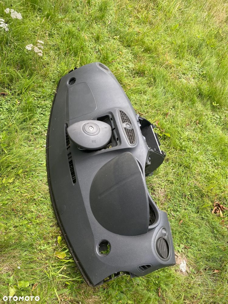 Deska, konsola, poduszki airbag kpl. Clio III