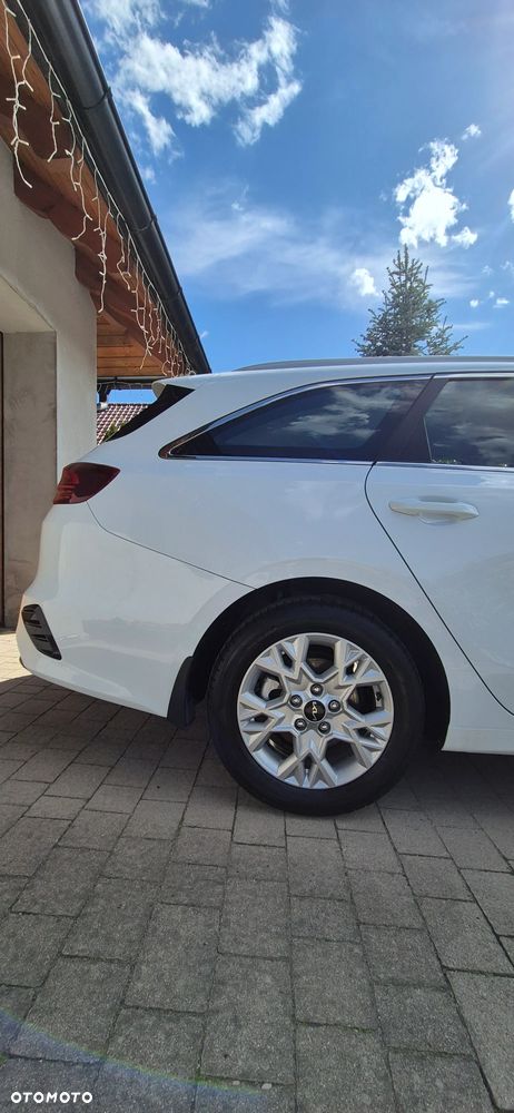 Kia Ceed 1.5 T-GDI M - 12