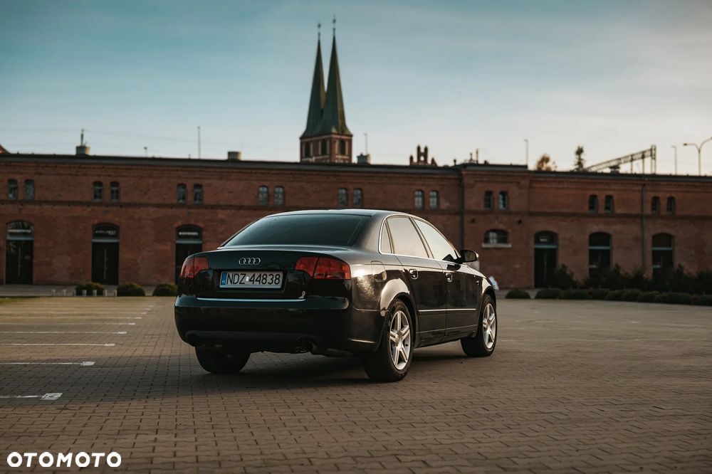 Audi A4 Limousine 2.0 T FSI quattro tiptronic - 6