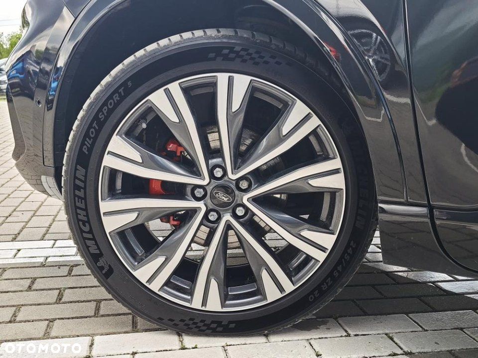 Ford Kuga - 9