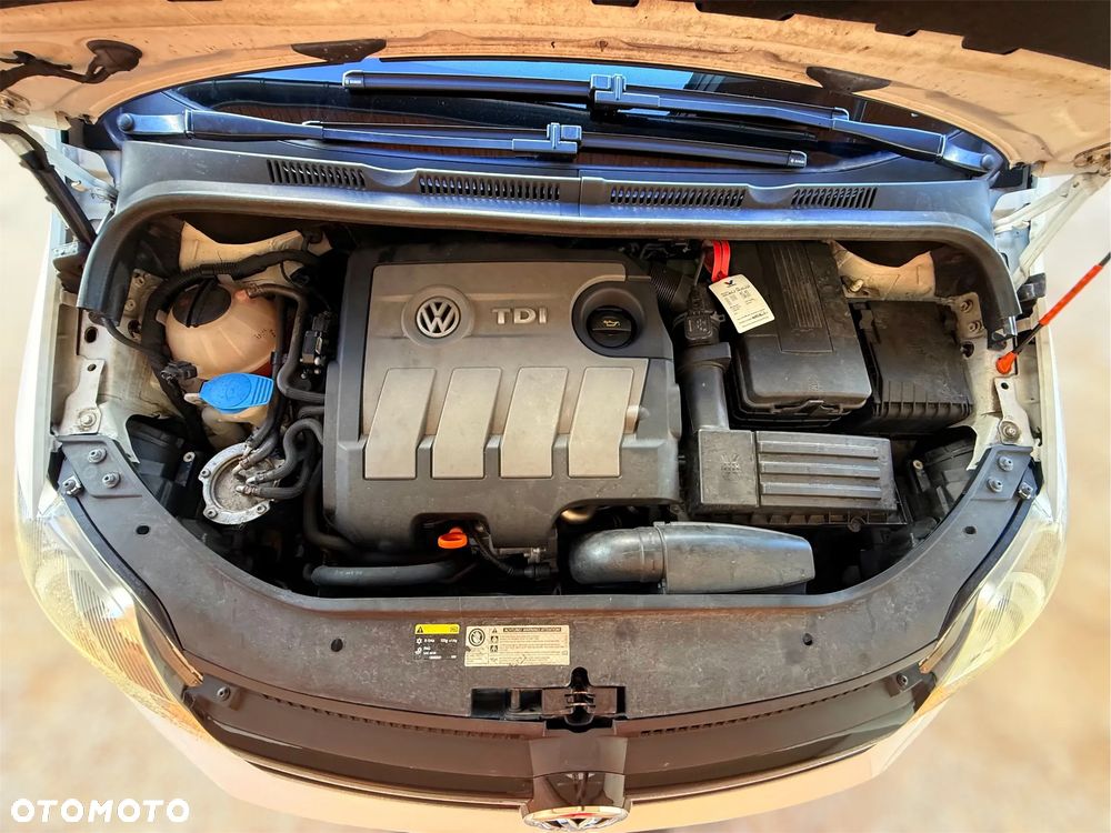 Volkswagen Golf Plus 1.6 TDI Highline - 13