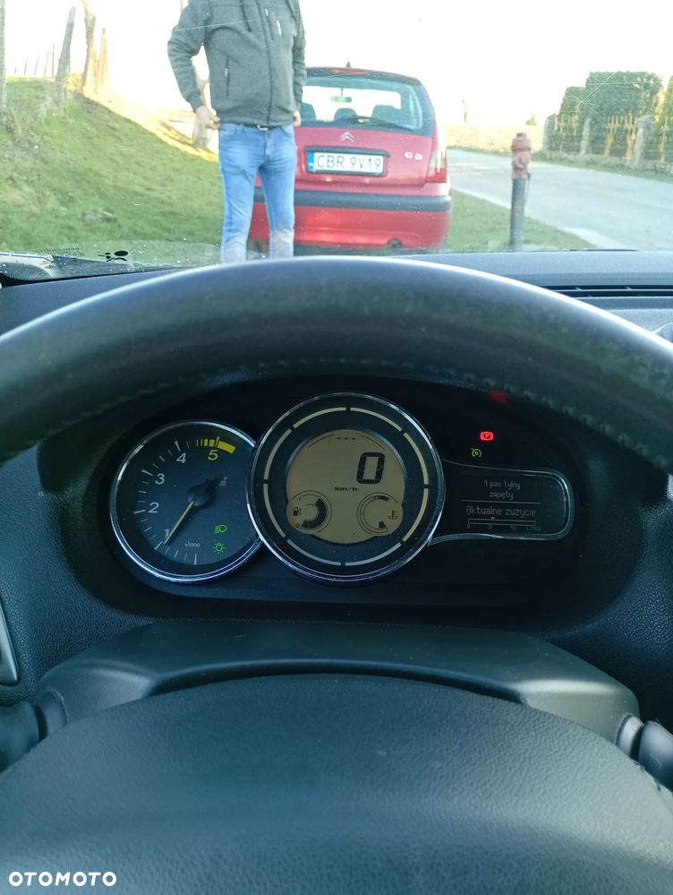 Renault Megane 1.5 dCi Style Edition - 8