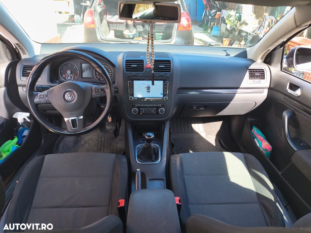 Volkswagen Jetta 2.0 TDI Life - 2