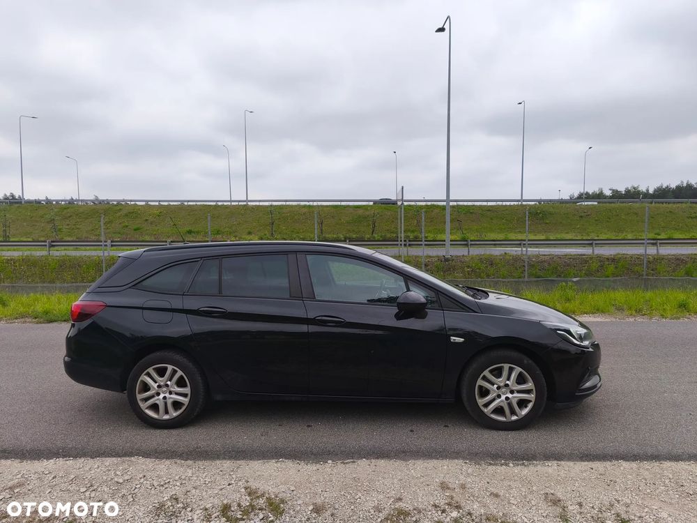 Opel Astra 1.6 CDTI Dynamic - 5