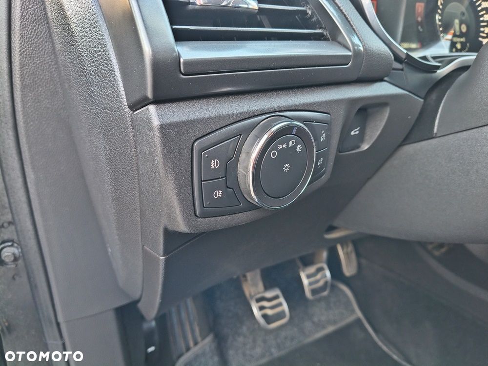 Ford Mondeo SW 1.5 EcoBoost S&S Titanium - 27
