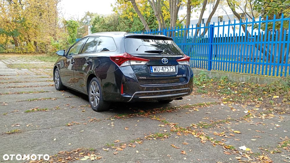 Toyota Auris 1.8 HSD Luna - 6