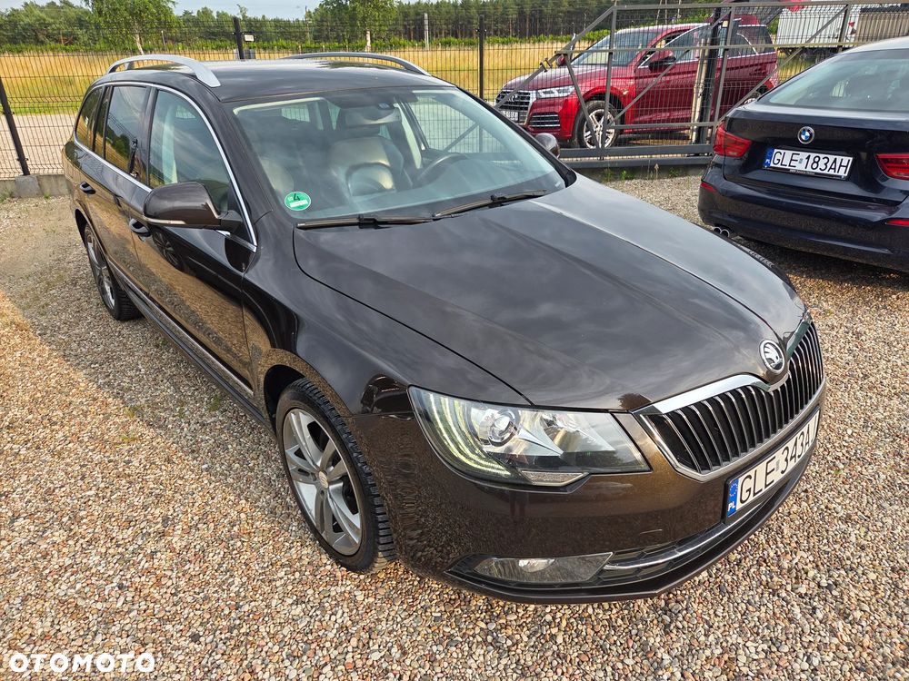 Skoda Superb 2.0 TDI DSG Exclusive - 18