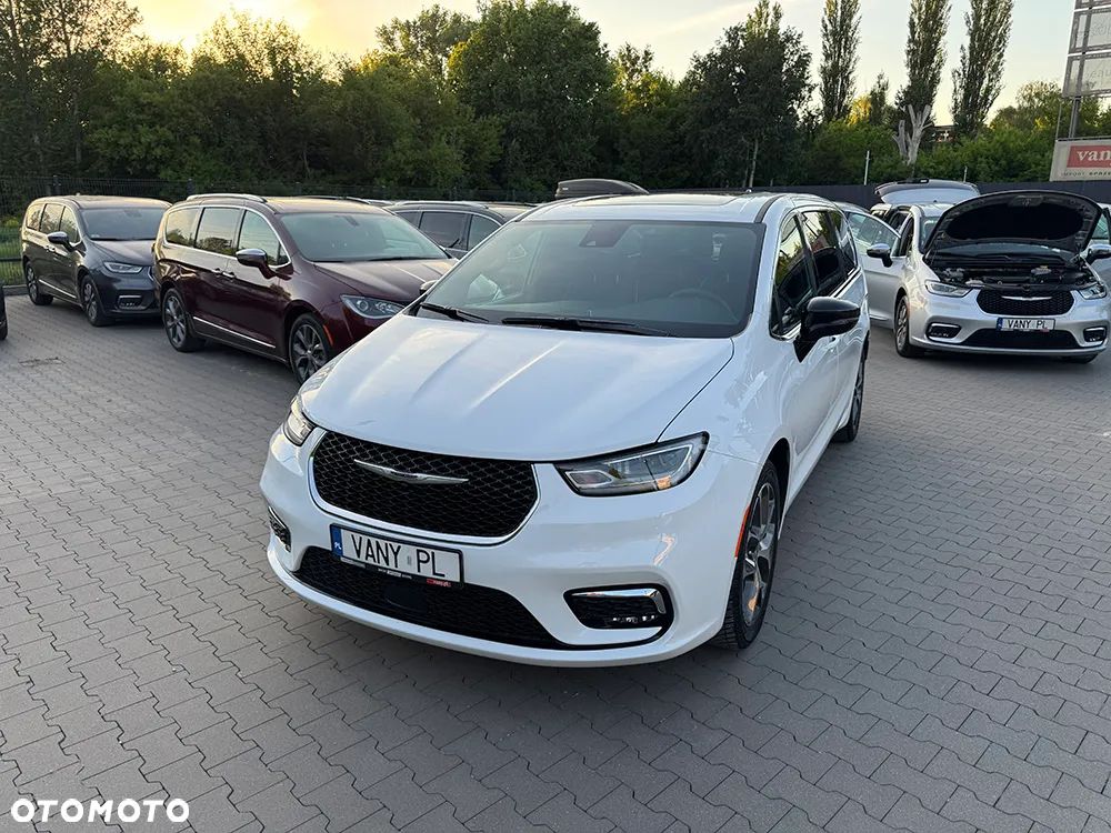 Chrysler Pacifica - 7