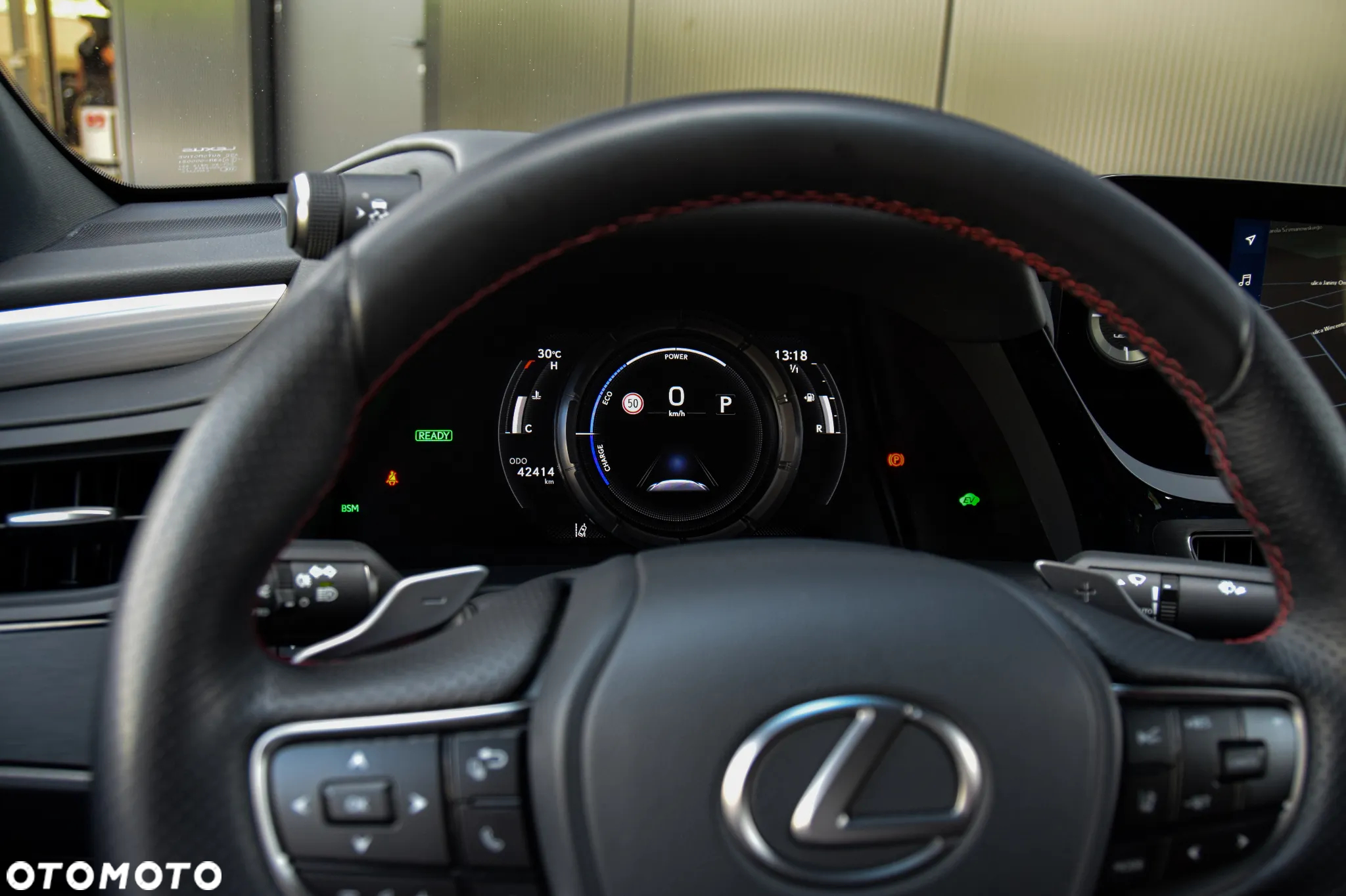Lexus ES 300h F Sport Edition - 17