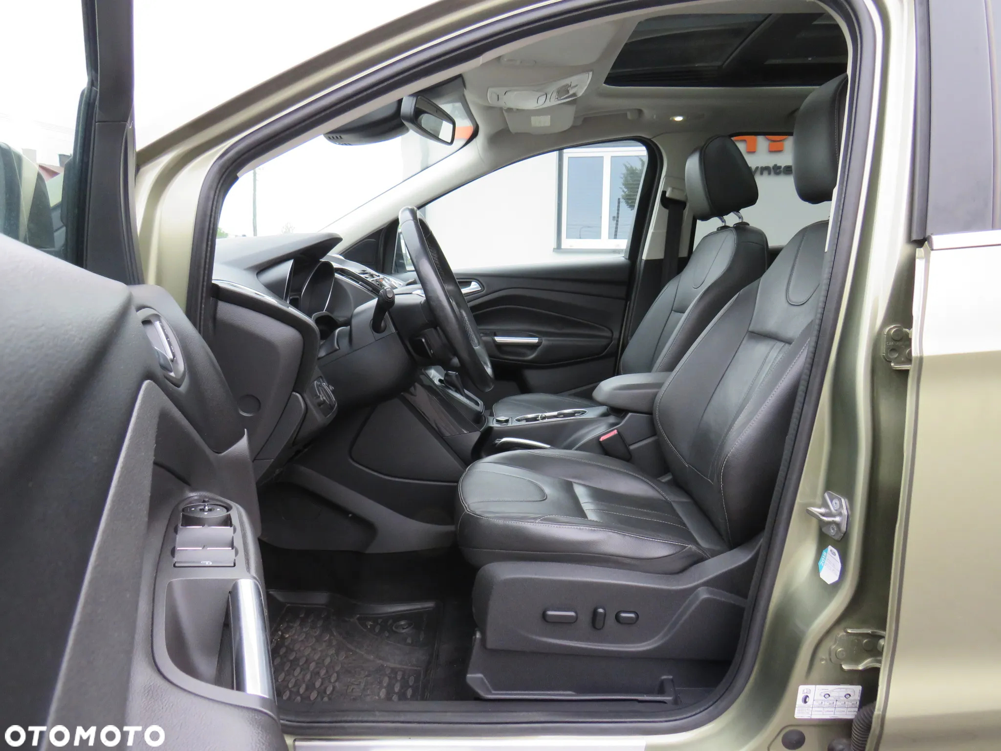 Ford Kuga 2.0 TDCi 4x4 Individual - 26