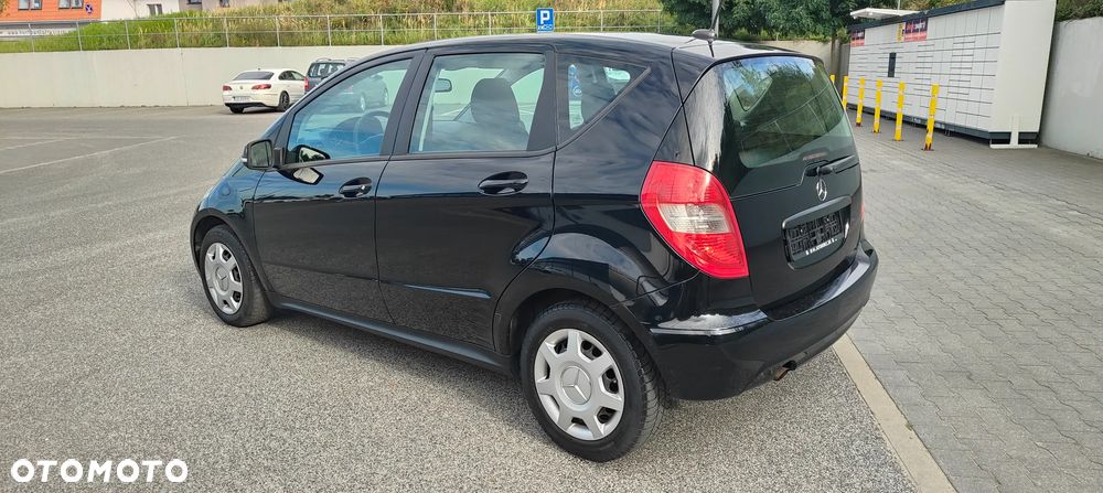 Mercedes-Benz Klasa A 160 BlueEFFICIENCY Elegance - 9