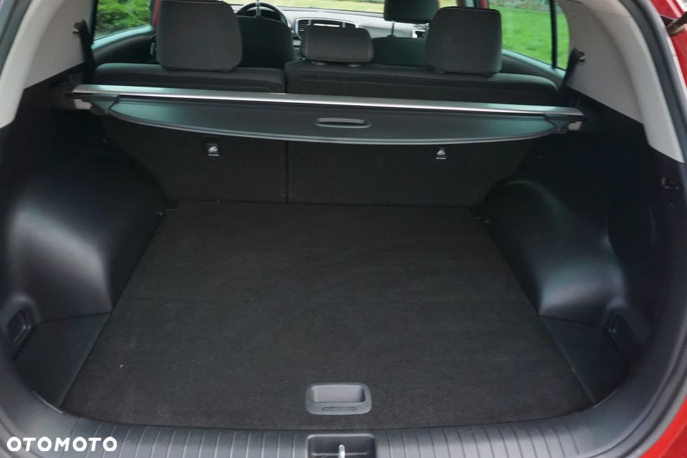 Kia Sportage 1.6 T-GDI 2WD VISION - 24