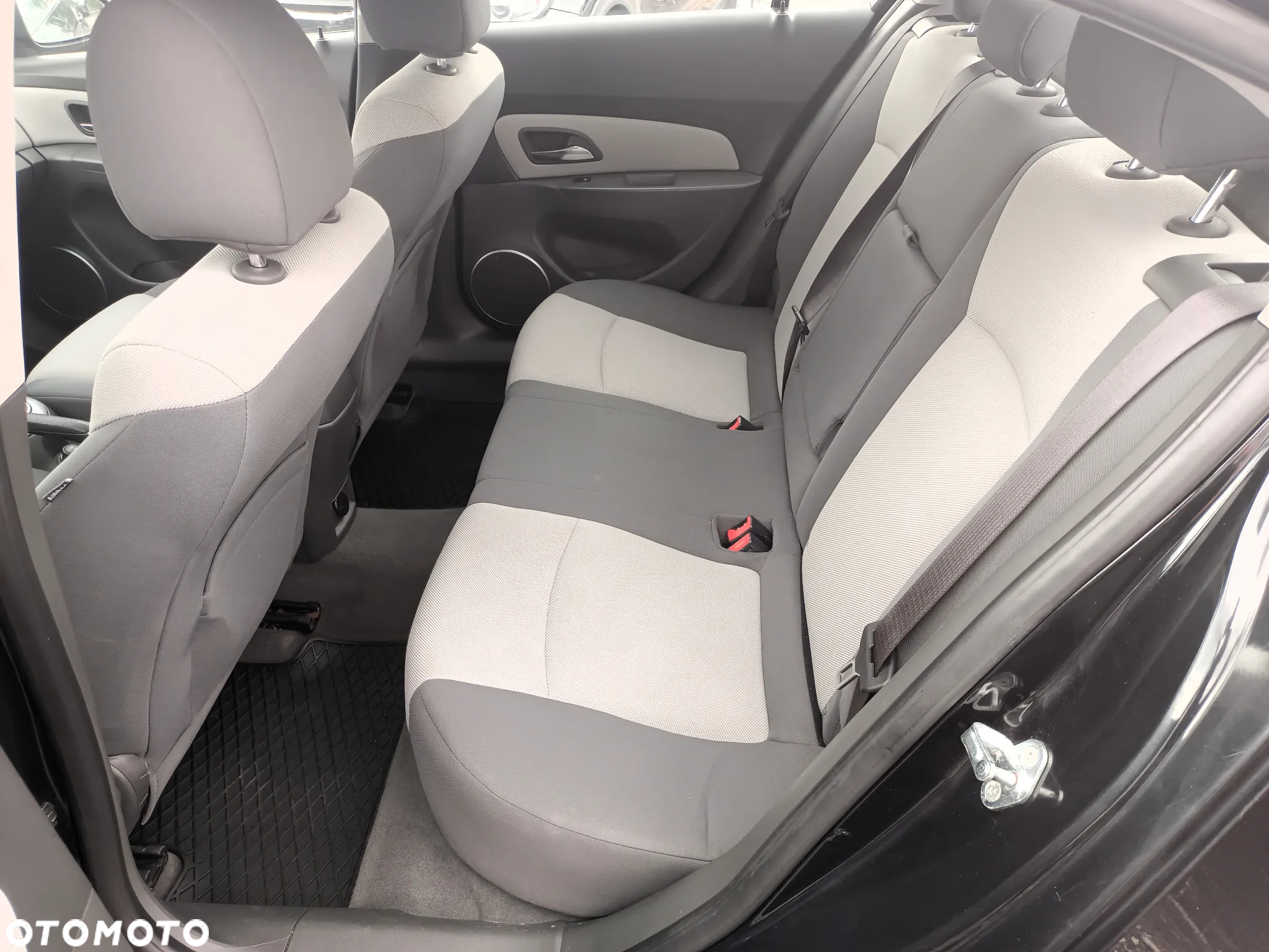 Chevrolet Cruze 1.6 LS - 14