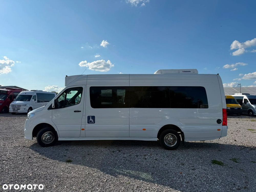 Mercedes-Benz Sprinter 517 - 8