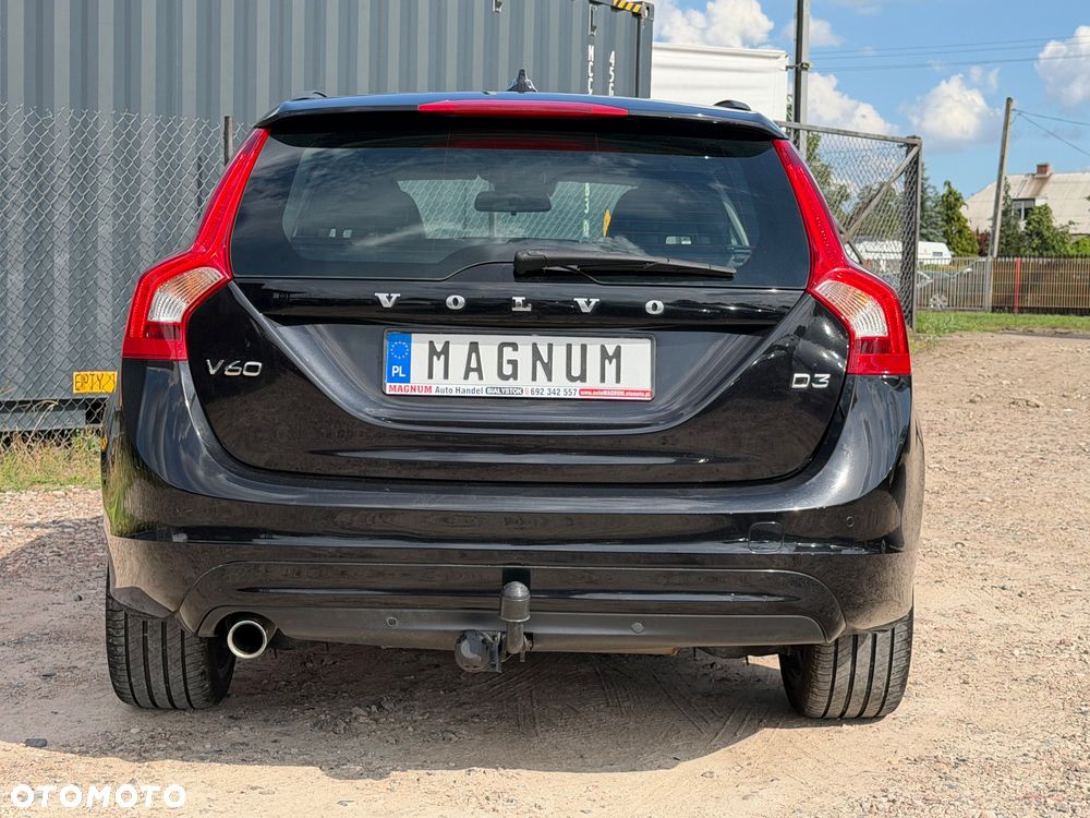Volvo V60 D3 Drive-E Momentum - 31