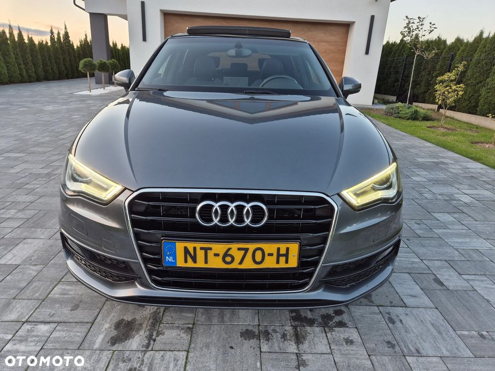 Audi A3 Sportback 2.0 TDI (clean diesel) S line Sportpaket - 12