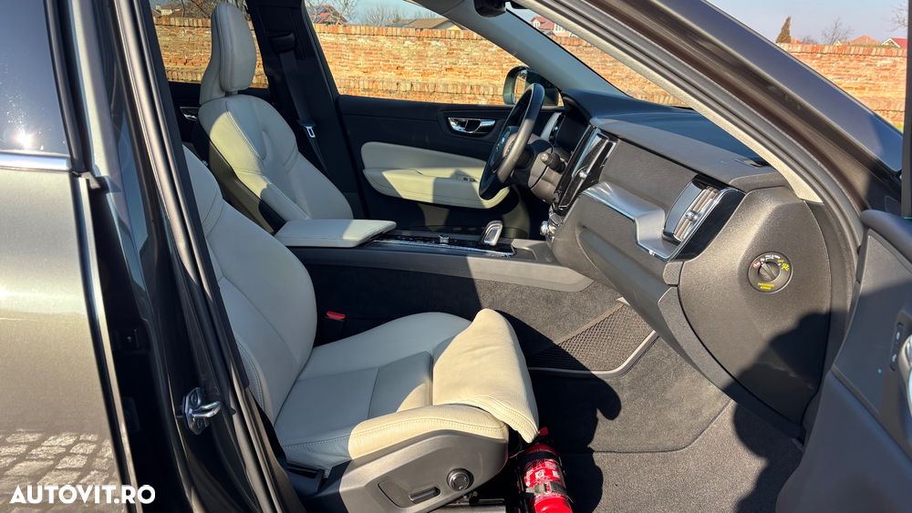Volvo XC 60 T8 Twin Engine AWD Inscription - 7