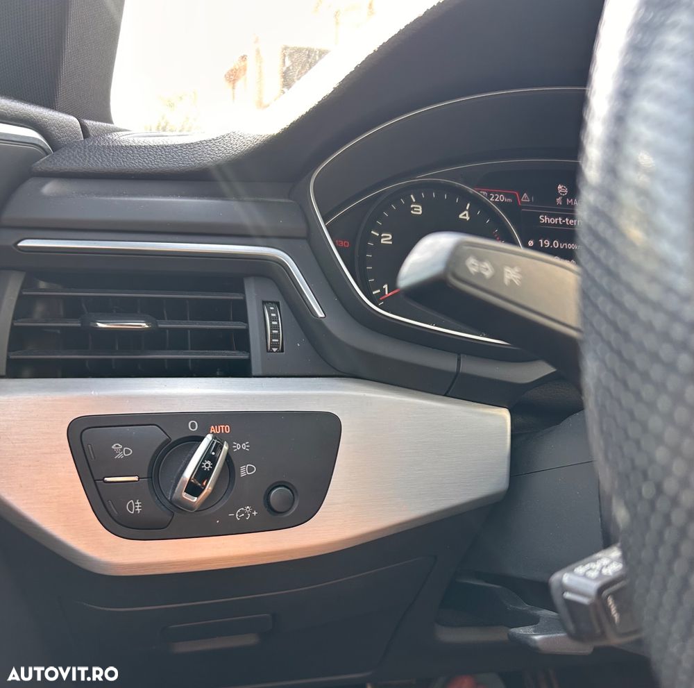 Audi A4 Avant 2.0 TDI S tronic quattro - 15