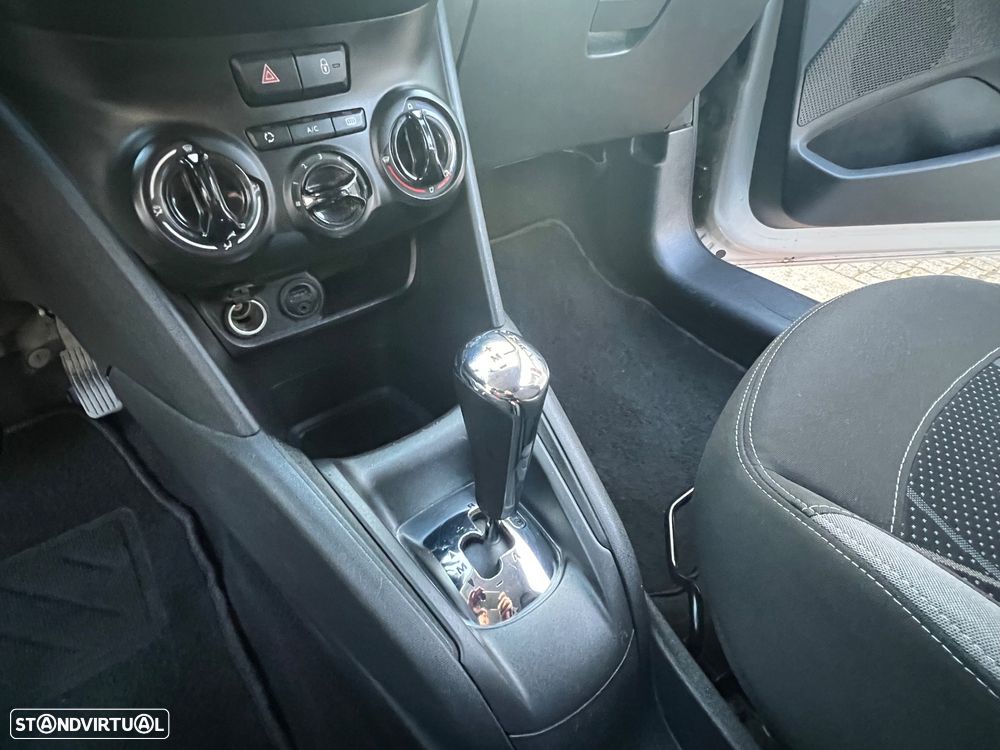 Peugeot 208 e-HDi 68 EGS5 Stop&Start Active - 12