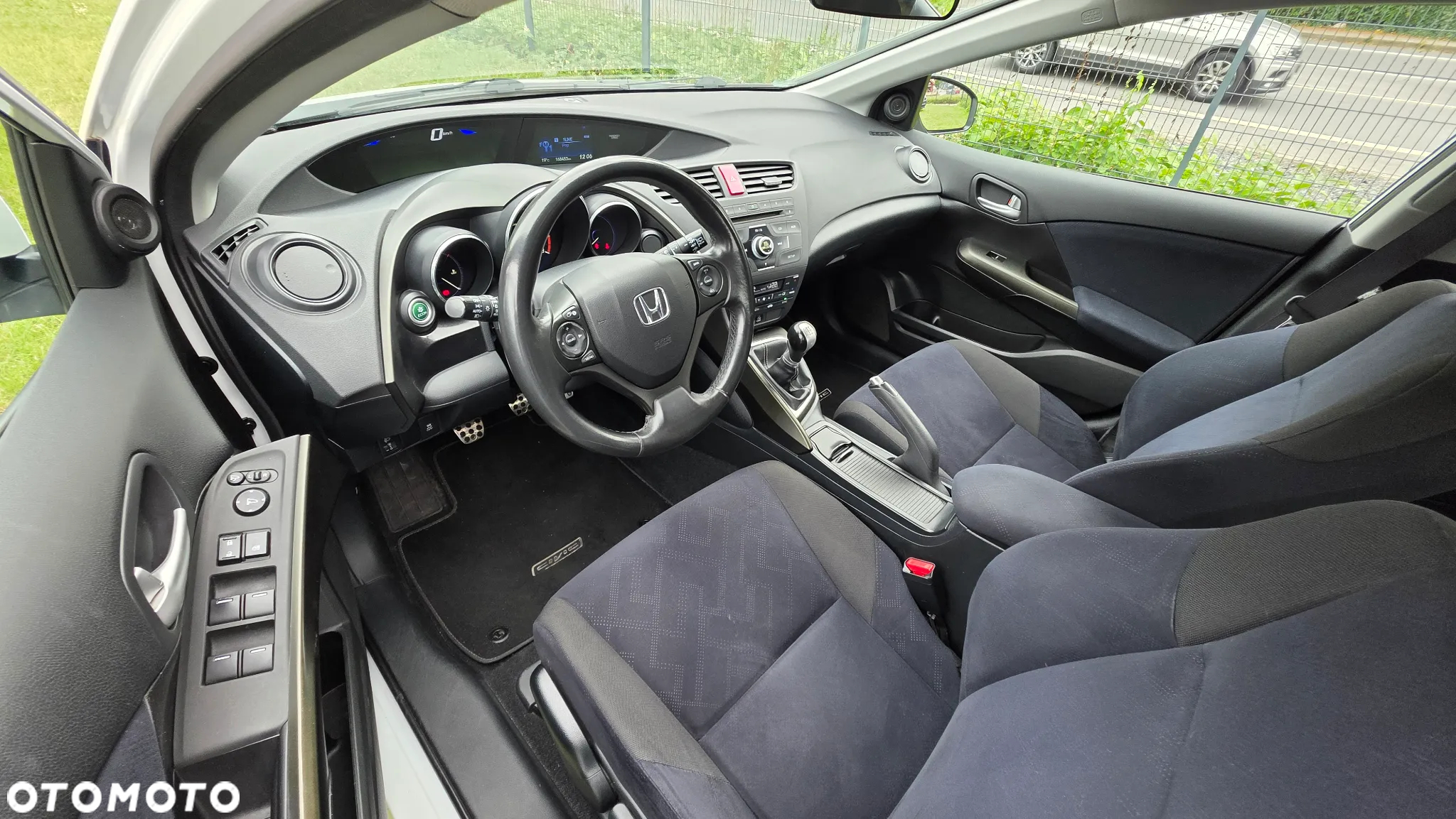 Honda Civic 1.8 Sport - 18