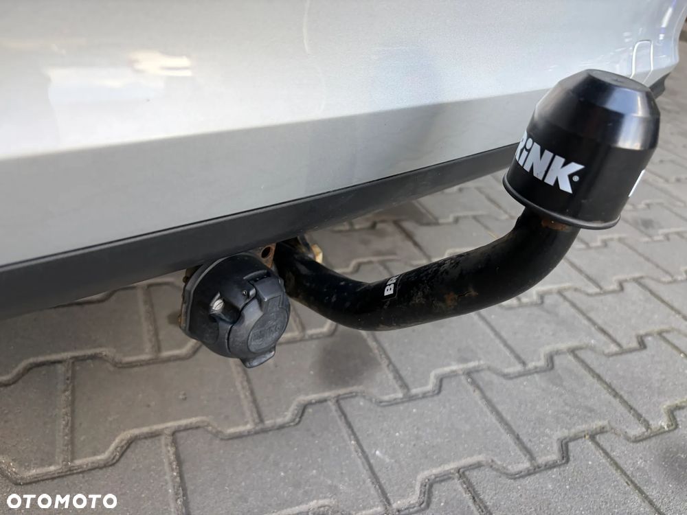 Ford Focus 1.0 EcoBoost Titanium X - 29