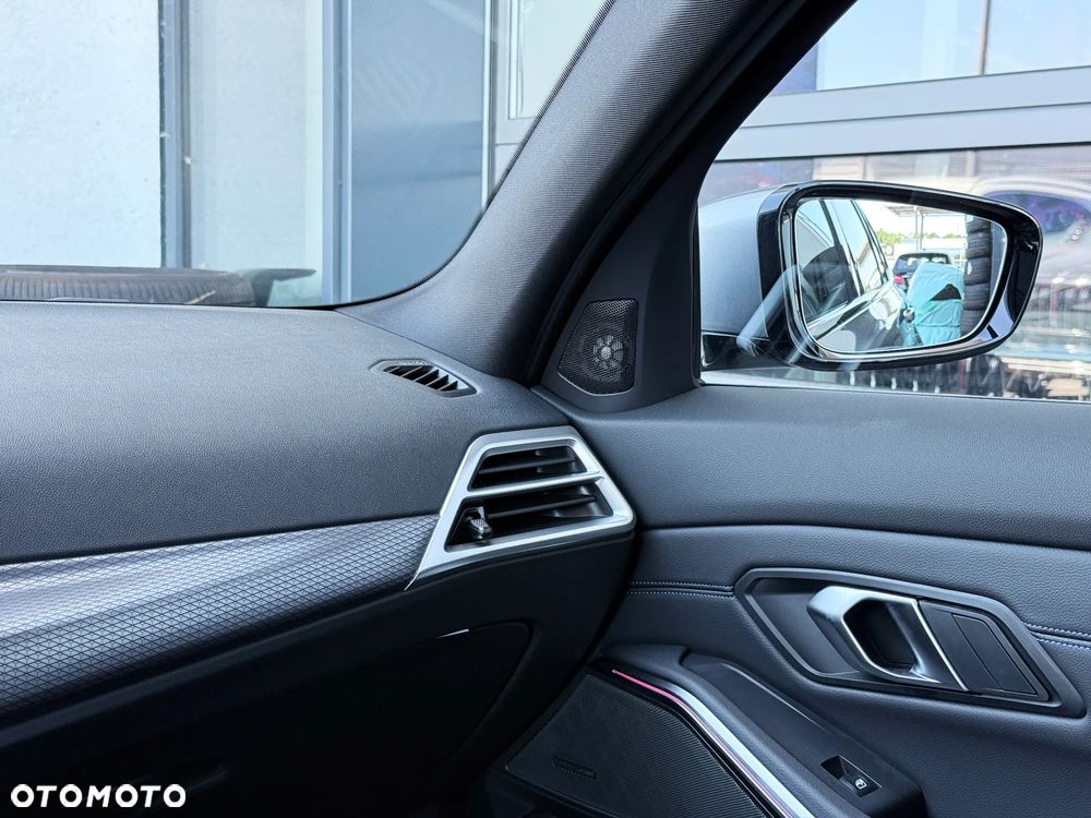 BMW Seria 3 320d xDrive M Sport - 22