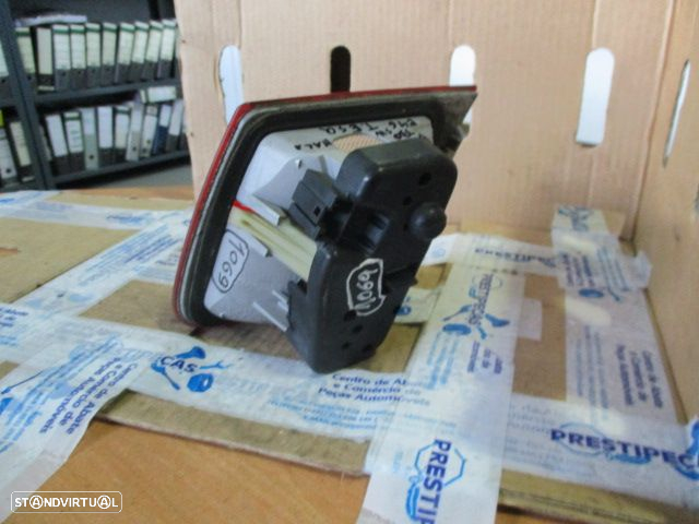 Farol Tras STOP1069 BMW E46 2000 SW ESQ SAE - 2