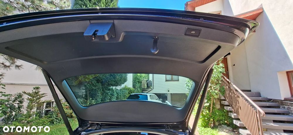 Skoda Octavia 2.0 TDI L&K DSG - 27